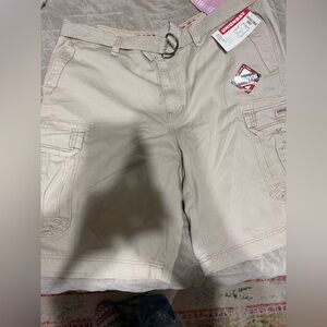 UNIONBAY Men's Beige Cargo Shorts